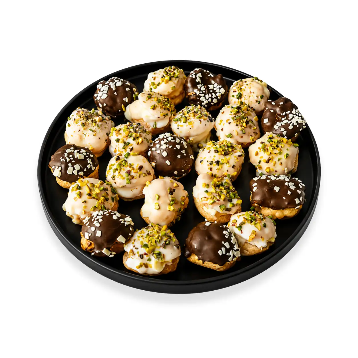 Coajă subțire, cremă de vanilie, ciocolată albă și fondant lucios.